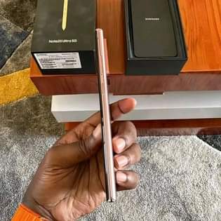 A picture of Samsung note 20 ULTRA 5G