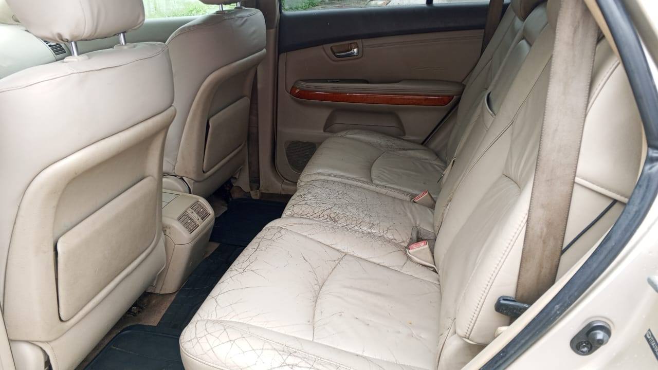 A picture of Very clean sharp Rx330 for sale Location is ughelli Delta