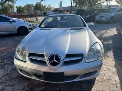 A picture of 2005 Mercedes Benz SLK Class SLK 350 Roadster 2D