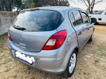 Sihle M.
