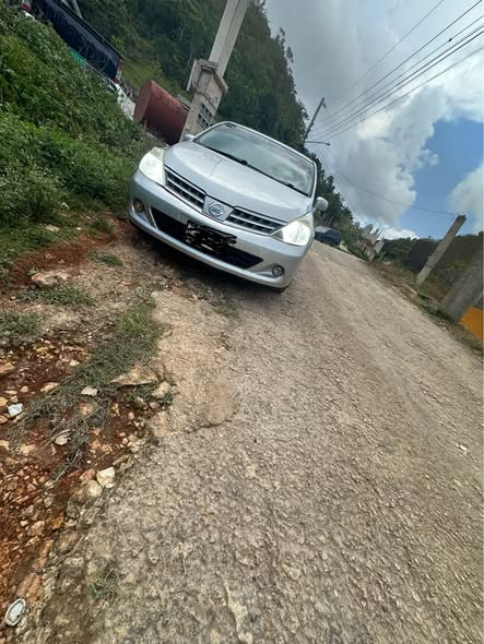 used nissan tiida