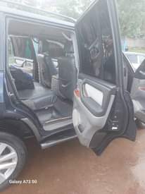 A picture of Landcruser manual