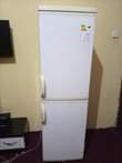 A picture of Hisense fridge double door inagandisha sana na kupoza vzr bei