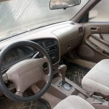 A picture of Toyota Camry orobo
