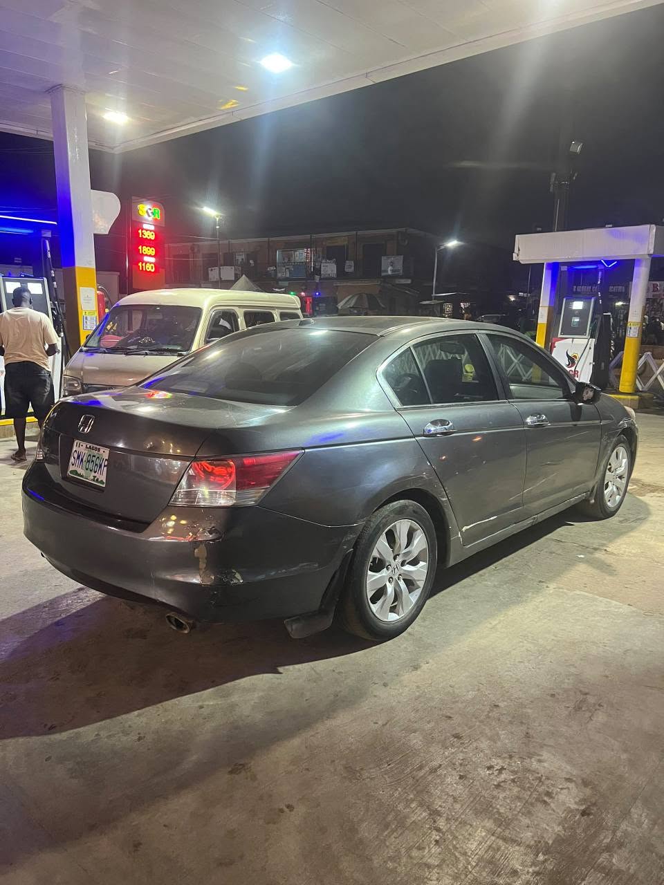 A picture of HONDA ACCORD 08
