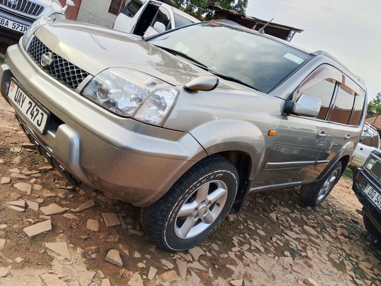 A picture of 2007 Nissan x trail