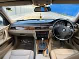 A picture of BMW 3 SERIES