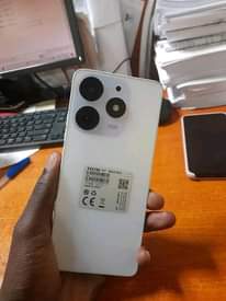 A picture of Spark 10 pro