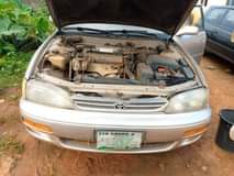 A picture of 1999 Toyota Camry Orobo