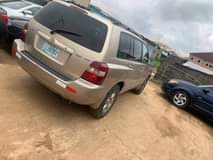 A picture of Toyota Highlander