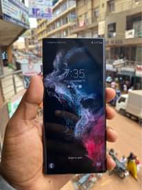 A picture of Samsung S22 ultra 5G