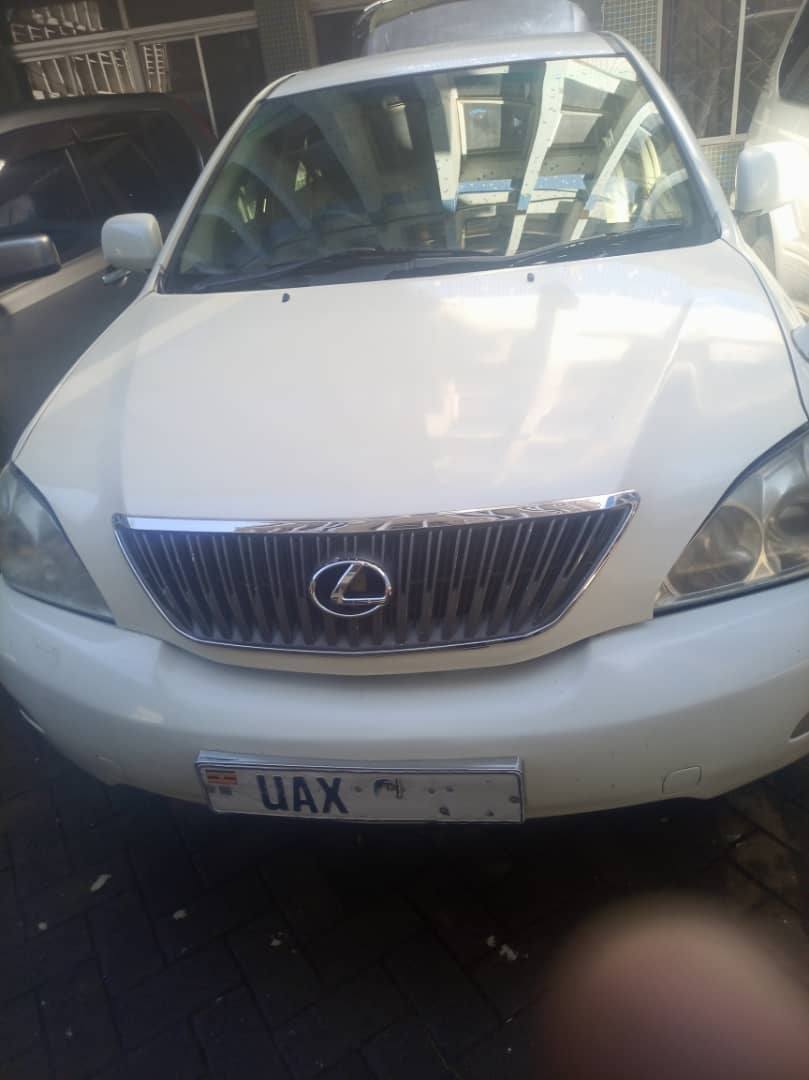A picture of Harria kawundo 19m Call 0701488581 WhatsApp 0776417404