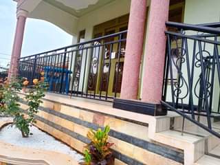 A picture of House