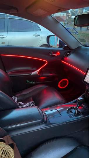 A picture of LEXUS IS250