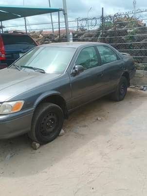 A picture of Clean Toyota Camry drop light engine and gear OK AC