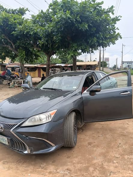 A picture of Lexus Es350 2008 awoof deals