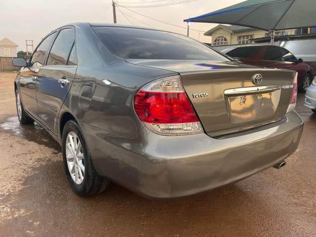 A picture of 2005 TOYOTA CAMRY LE UNTOUCHED ENGINE GOOD GEAR SELECTION AC