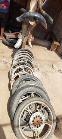 A picture of KARIBUNI SANA SPEA USED ORIGINAL TUNA PATIKANA DAR CHANIKA MWISHO