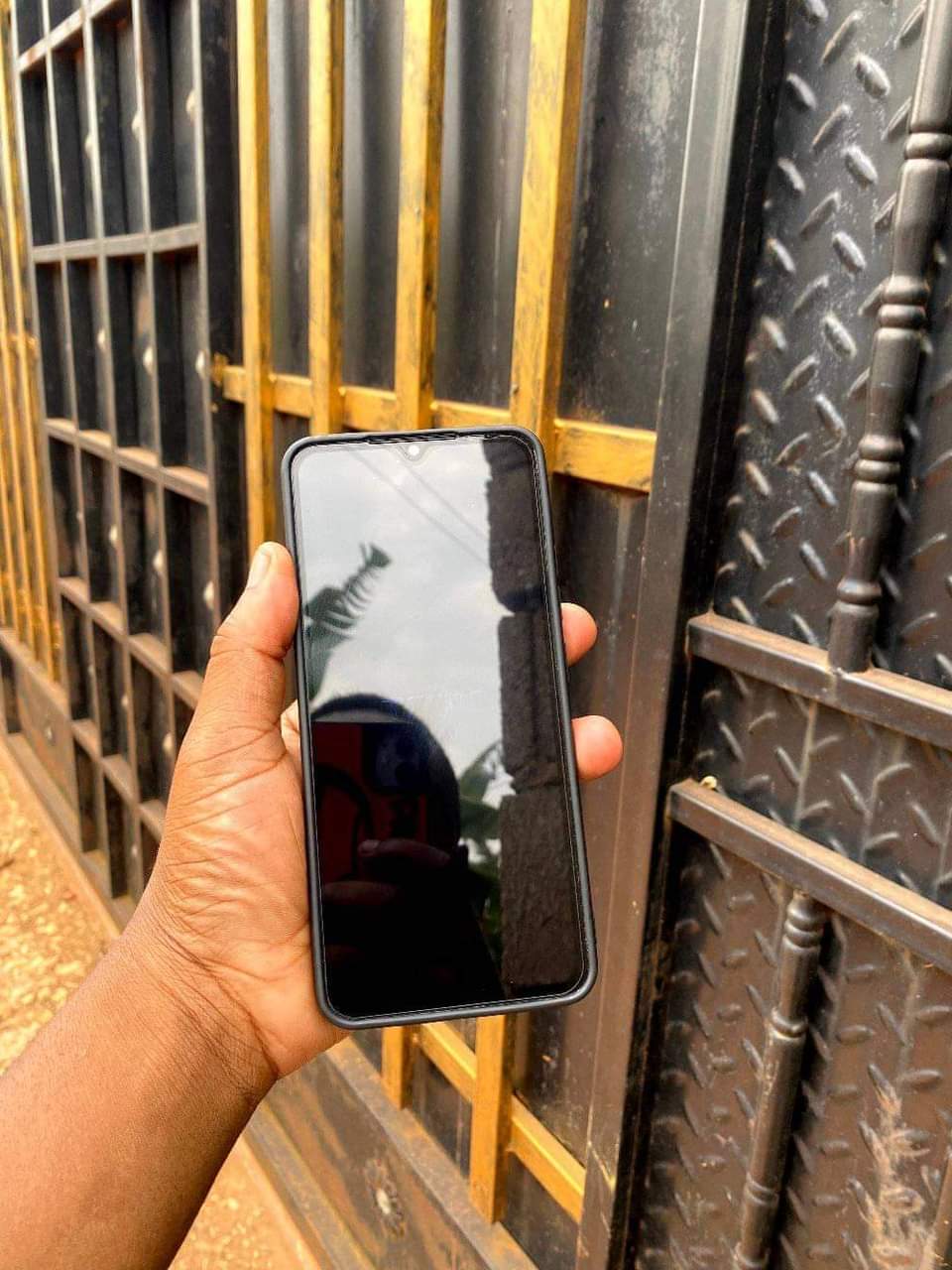 A picture of 0751022113 infinix smart 7hd 64gb 4 GB ram 244 000