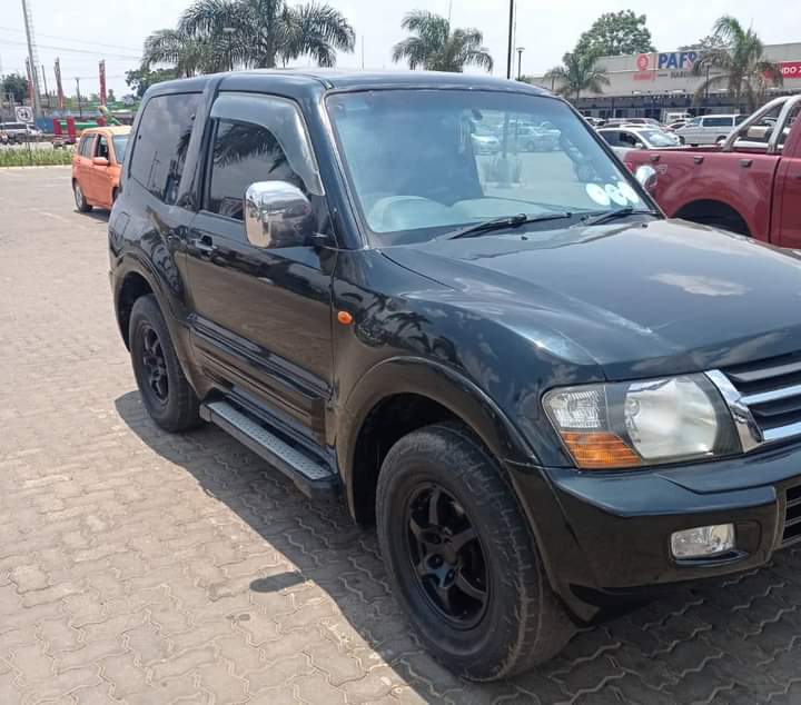used mitsubishi pajero
