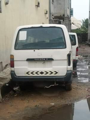 A picture of Available for pickup. Clean Tokunbo Toyota Hiace 2000 model
