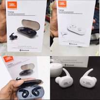 A picture of Bluetooth Earpods