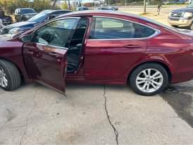 A picture of 2015 Chrysler 200 Limited Sedan 4D