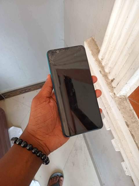 A picture of SAMSUNG A02