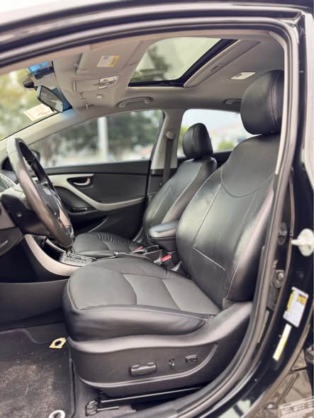 A picture of HYUNDAI ELANTRA LIMITED Foreign used 2014 Model Keyless Original duty