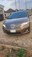 A picture of Clean used 2010 Venza with panoramic roof reverse camera navigation