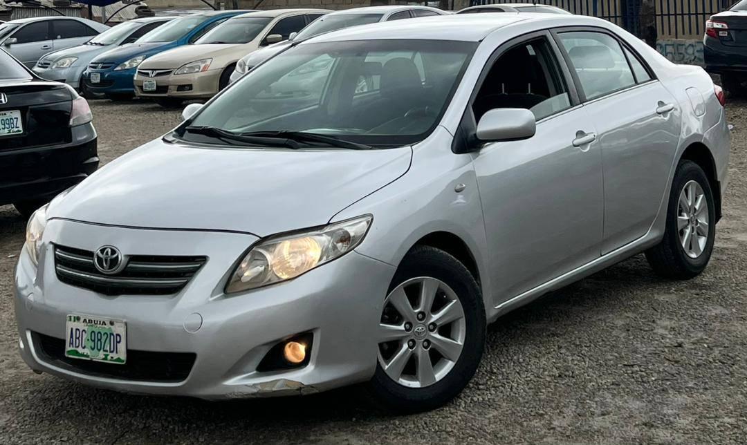 A picture of Toyota Corolla LE