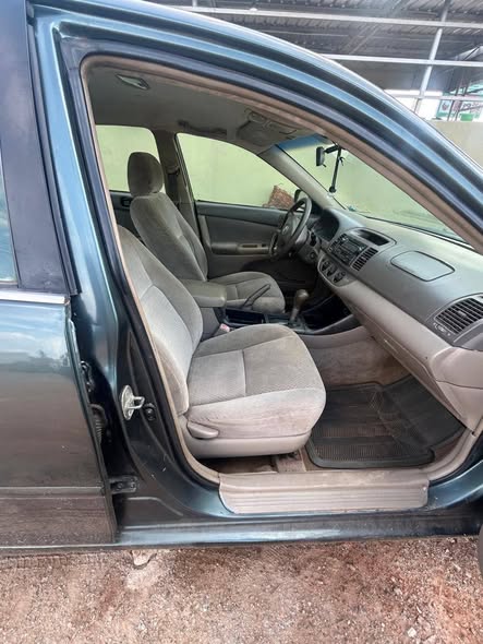 A picture of registered 2004 toyota camry for sale V6
