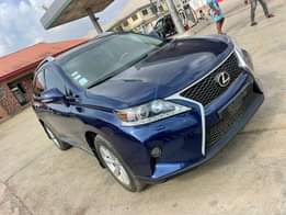A picture of First body full option 2011 RX 350 Engine untouched Gear
