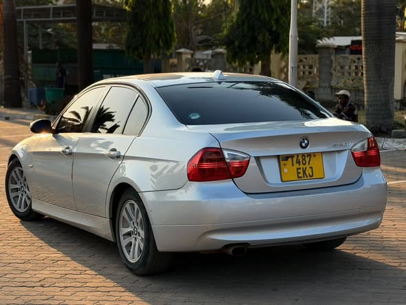 A picture of BMW SERIES 3 Bei 13 800 000 Year 2009 Cc