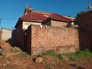 A picture of House for sale at 25m.the house has 2bedrooms. Nansana.