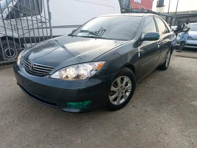 A picture of Toyota Camry 0.6