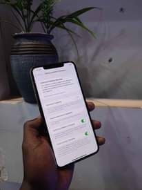 A picture of iPhone Xs Max 64GB