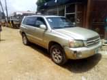 A picture of Awoof Awoof dealer market 2004 Toyota Highlander super Engine and