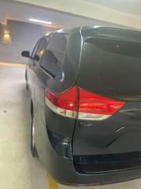 A picture of Toyota Sienna 2012