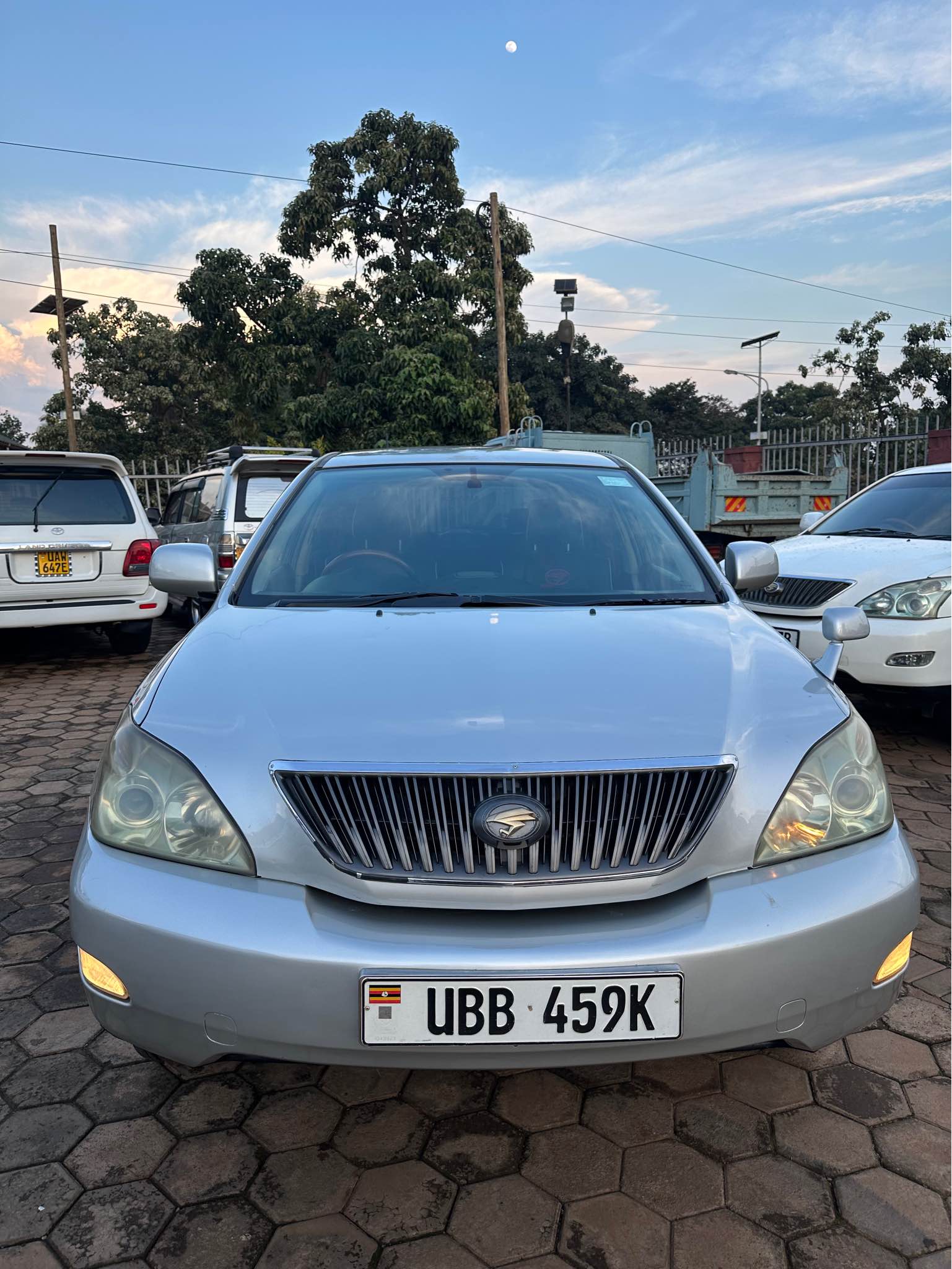 A picture of 2007 Toyota harrier