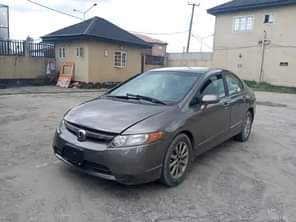 A picture of  Price Review Car Model Brand Volkswagen Jetta 2006 Engine