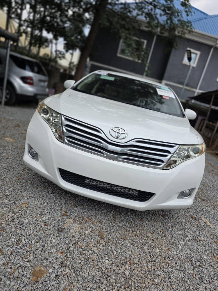 A picture of Toyota Venza 2012