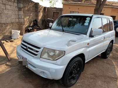 used mitsubishi pajero