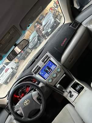 A picture of TOYOTA CAMRY LE