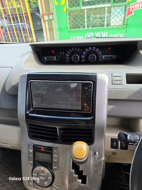 used toyota noah