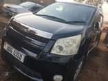 A picture of Noah toyota 2009