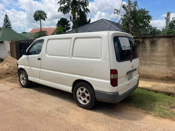 A picture of COMMERCIAL DEALZ TOYOTA HIACE 1999 MODEL PETROL WITH DUTY AT