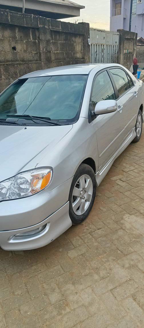 A picture of 2004 Toyota Corolla CE