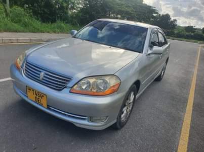 A picture of TOYOTA MARK II GRAND