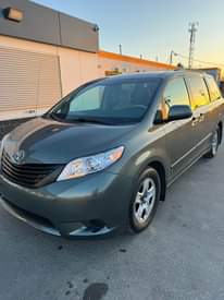 A picture of 2011 Toyota Sienna